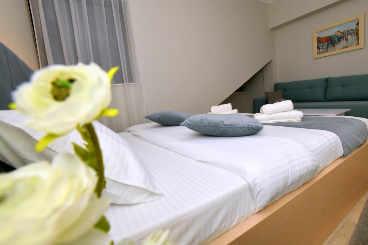 President Aparthotel Cacak Exterior photo