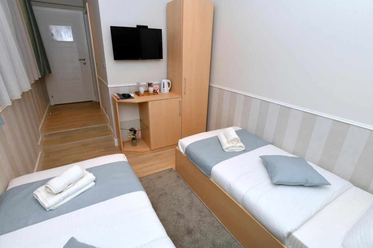 President Aparthotel Cacak Exterior photo